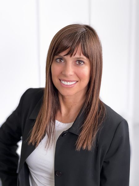 Valerie Mortimer, Sales Agent